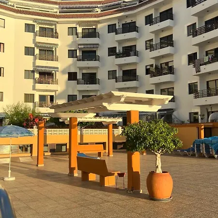 Home-tenerife Sur * 圣地亚哥港